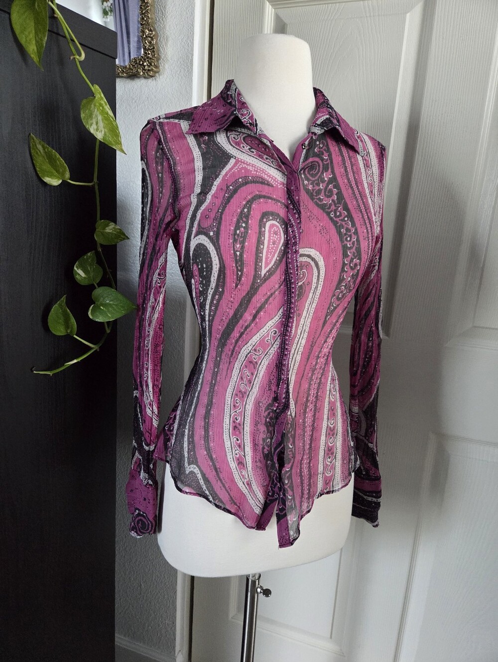 Tahari Pink Sheer Paisley 100% Silk Button Down Blouse